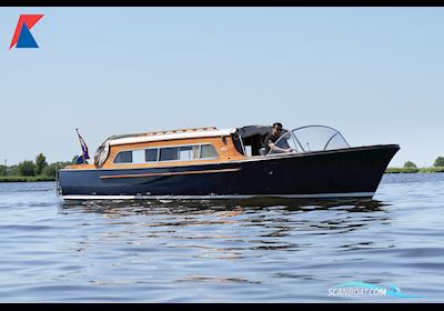 Kajuitmotorboot Taxi Boot Motor boat 1966, with Vetus engine, The Netherlands