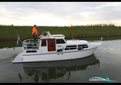 Meeuwkruiser 900 AK Motor boat 1980, with Thornycroft engine, The Netherlands