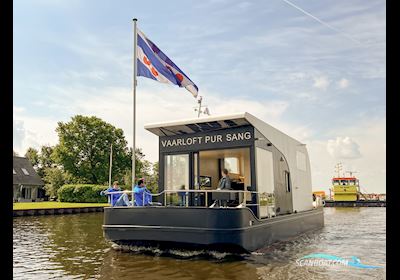 HOMESHIP VaarLoft Volledig Elektrische Houseboat Motorboot 2022, Niederlande