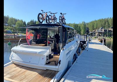 Cranchi T36 Crossover Motorboot 2020, Finland