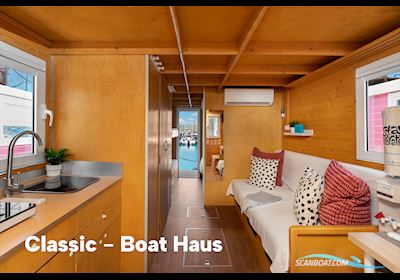 Boat Haus Mediterranean 8x3 Classic Houseboat Huizen aan water 2019, Spain