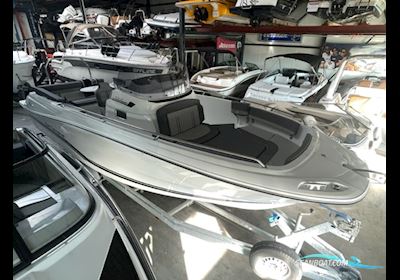 Jeanneau 7.5 CC Serie 3 Motor boat 2023, with Yamaha engine, The Netherlands