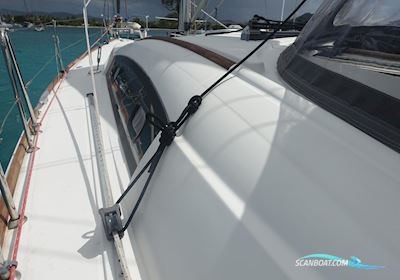 Oceanis 43 Sailing boat 2007, with Yanmar engine, Martinique