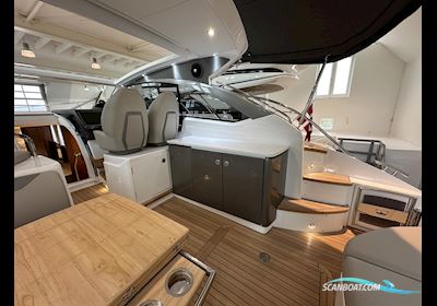 Princess V40 Sunbed Motor boat 2024, Denmark