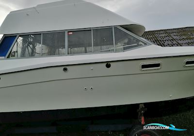 Bayliner Contessa 2860 Fly Motor boat 1984, with Fnm 42 300hk engine, Denmark