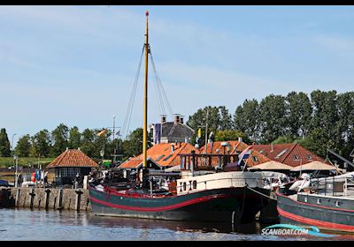 Zuiderzee Klipper Live a board / River boat 1912, with Scania engine, The Netherlands