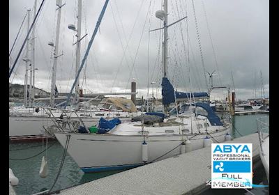 Vancouver 34 Classic Sailing boat 1991, with 2008 Yanmar 3YM30 engine, United Kingdom