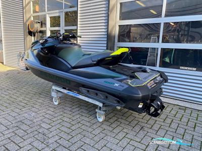 Sea-Doo Rxp-X 300 Apex (35Uur) Båtsutrustning 2023, med Rotax motor, Holland