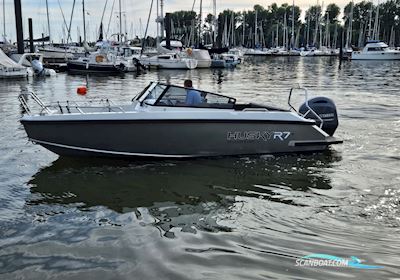 Finnmaster Husky R7 Motorboot 2016, mit Yamaha F200 motor, Deutschland