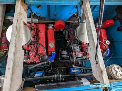 Cleopatra 850 Motorboten 1980, met Ford Transit 2.5 DI motor, United Kingdom