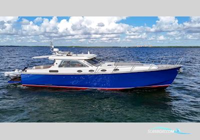 CUSTOM Gentlemans Motor Yacht Motorbåt 2010, med Volvo motor, USA
