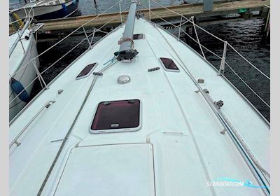 Bavaria 38 Cruiser Sailingboat 2006, with Volvo Penta D2-55 SD engine, Sweden