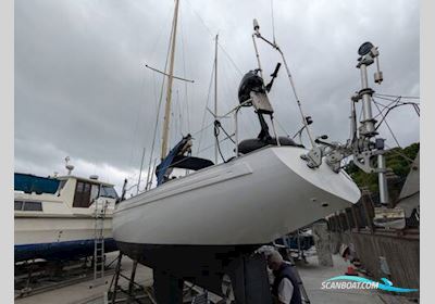 Rival 34 Sejlbåd 1974, med Yanmar 3GM30 motor, England