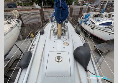 Rival 34 Sejlbåd 1974, med Yanmar 3GM30 motor, England