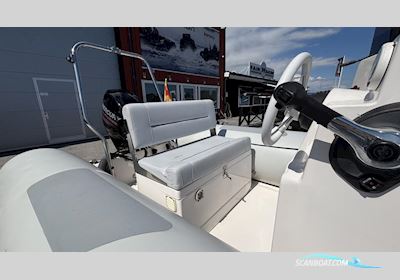 Valiant 470 Sport Motorboat 2014, with Mercury 40hk 4-Takt engine, Sweden