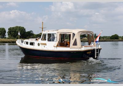 Valkvlet 840 Motorbåd 1983, med Volvo Penta is Een Toonaangevende Fabrikant Van Betrouwbare en Krachtige Marinemotoren, Bekend om Hun Duurzaamheid en Innovatie in de Watersportindus motor, Holland
