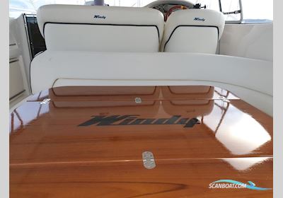 Windy Grand Mistral 37 Motorbåt 1998, med Volvo Penta KAD44 motor, England