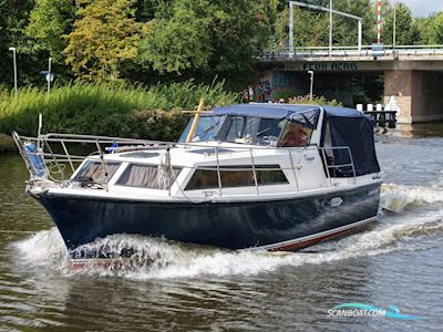 Execellent 9.60 OK Motorboten 2001, met Yanmar motor, The Netherlands