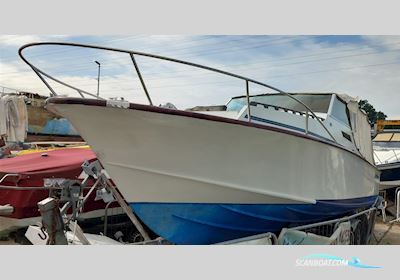Souter & Sons Cowes-Torquay-Cowes race boat Motorbåd 1970, med Twin turbo-charged Yanmar 6LPS of 315 hp each with about 350 hours since re-build. motor, England