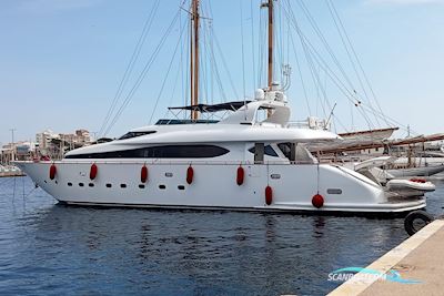 MAIORA 31DP Motorboat 2000, with MTU 12V 396 TE94 engine, Spain