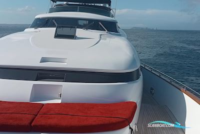 MAIORA 31DP Motorboat 2000, with MTU 12V 396 TE94 engine, Spain