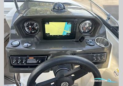Bayliner VR5 Motorbåt 2017, med Mercruiser motor, England