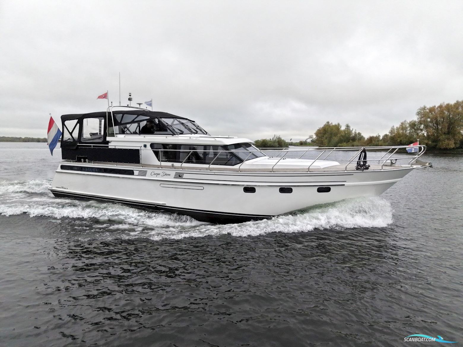 Valkkruiser Falcon 45 Royal Cabrio Motorboat 1993, with Volvo Penta engine, The Netherlands