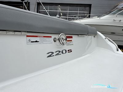 Cobalt 220 S/r Motorbåd 2023, med Mercruiser motor, Holland