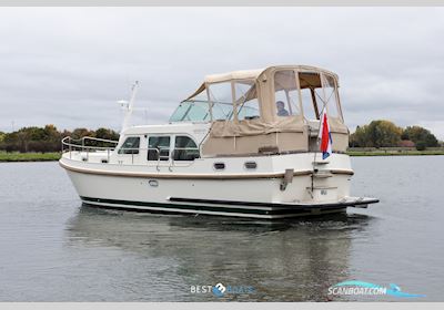 Linssen Grand Sturdy 34.9 AC Motorbåd 2014, med Volvo Penta is een Zweeds merk dat wereldwijd bekendstaat om betrouwbare en krachtige scheepsmotoren en aandrijfsystemen. Ze leveren zowel diesel- al motor, Holland