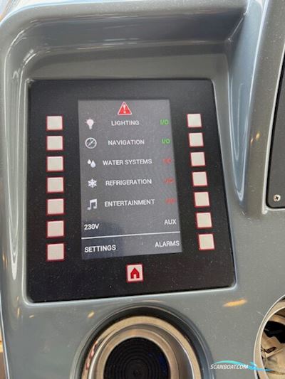 Bavaria R 40 Fly m/ Joystck Motorboot 2019, mit Volvo Penta D 6 370 motor, Dänemark