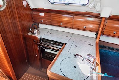 Bavaria 32 Sejlbåd 2005, med Volvo Penta MD2020-D, 19 hk motor, Sverige