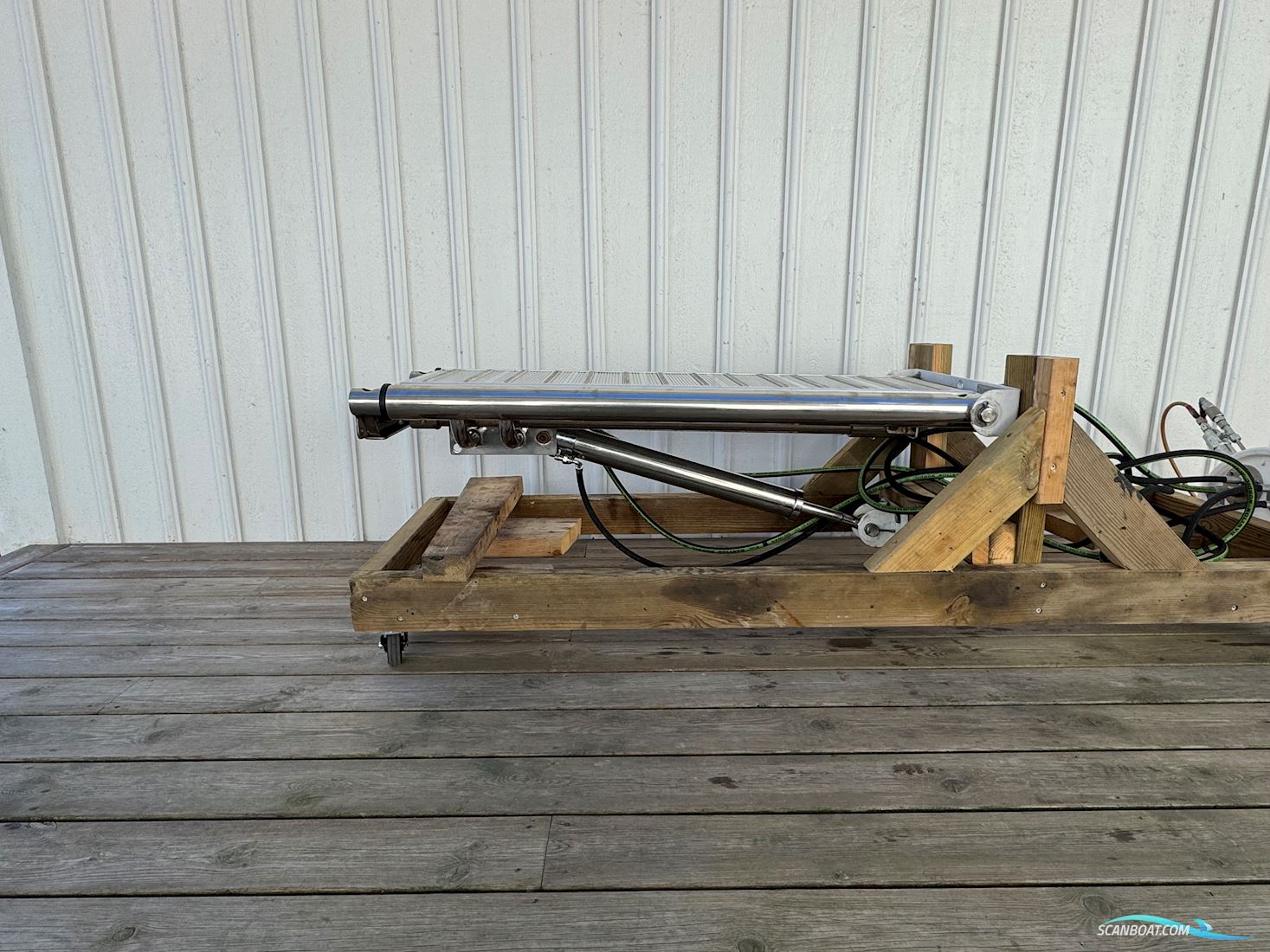 Elhydralisk landgång