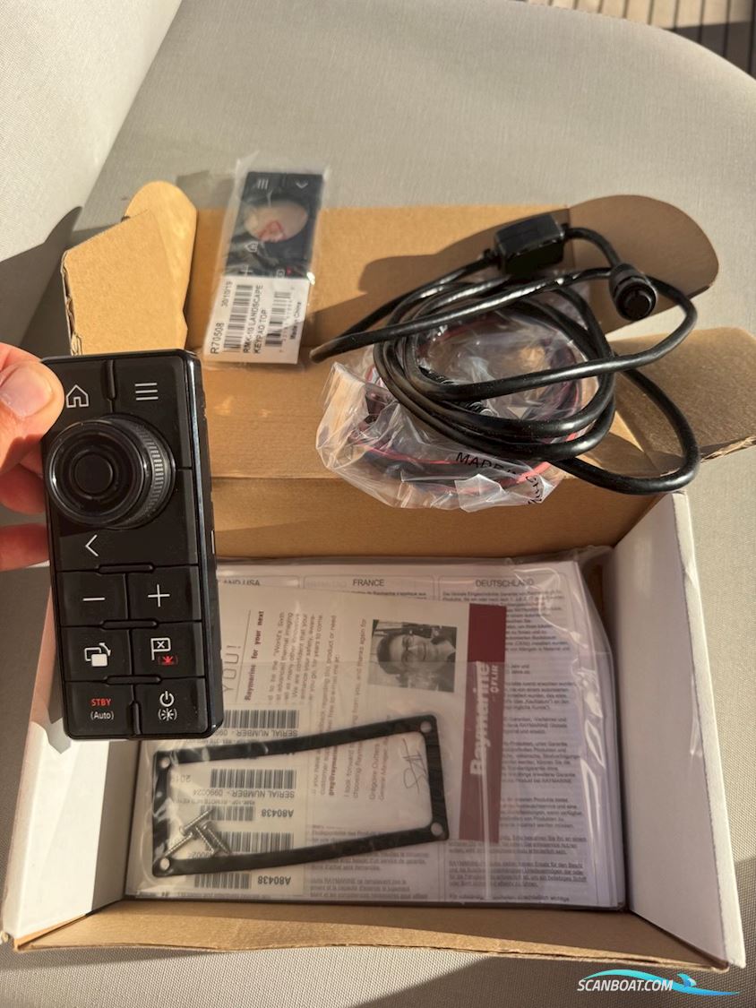 Raymarine RMK-10 Remote keypad