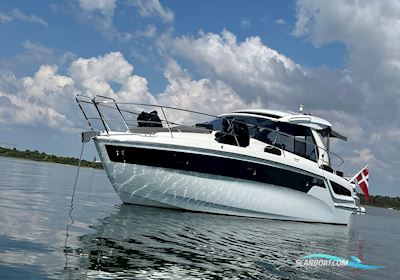 Bavaria S33 HT Motorboot 2021, mit Volvo Penta D3 motor, Dänemark