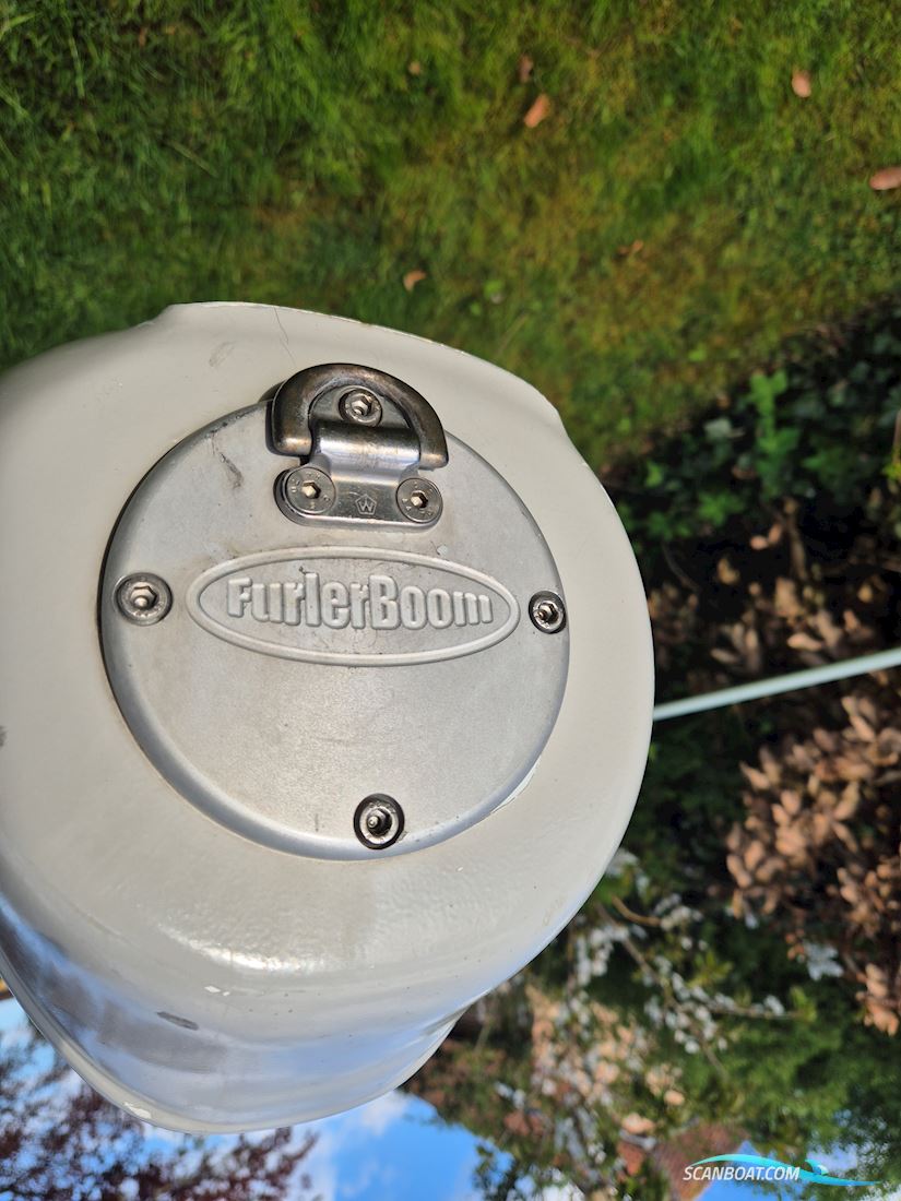 FurlerBoom