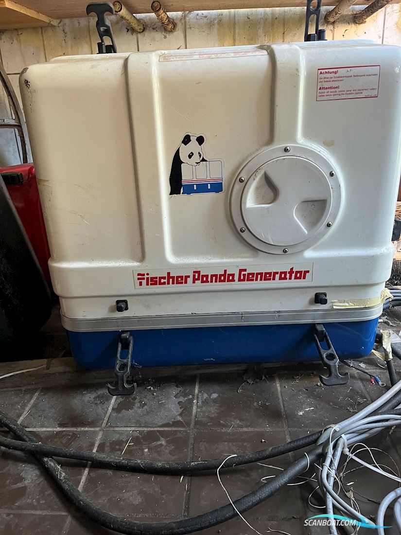 Fischer Panda Marine Generator 8.0 kVA (400V) – Mint Condition, <100 Hours!