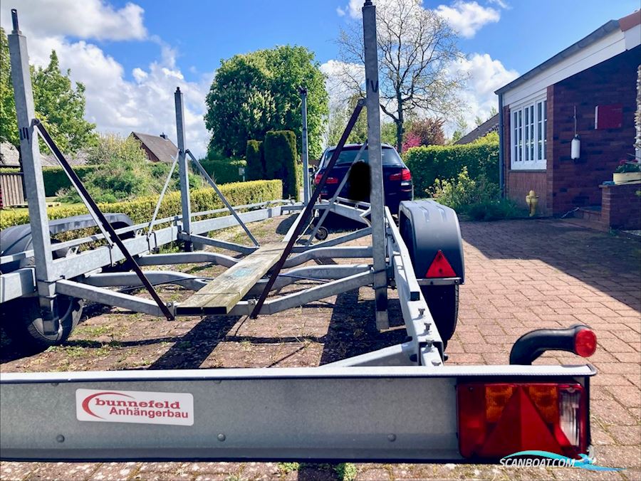 Trailer Bådtrailer Anhänger 2.700kg für Kielboot oder Motorboot