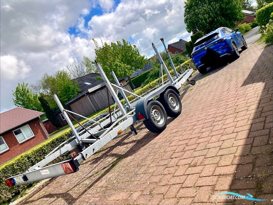 Trailer Bådtrailer Anhänger 2.700kg für Kielboot oder Motorboot