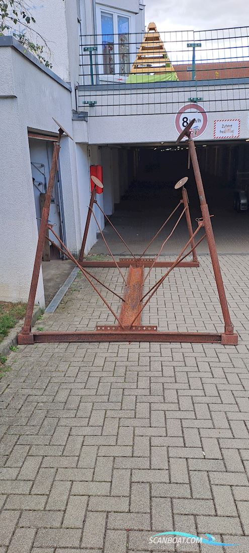 Cradel für Segelyacht