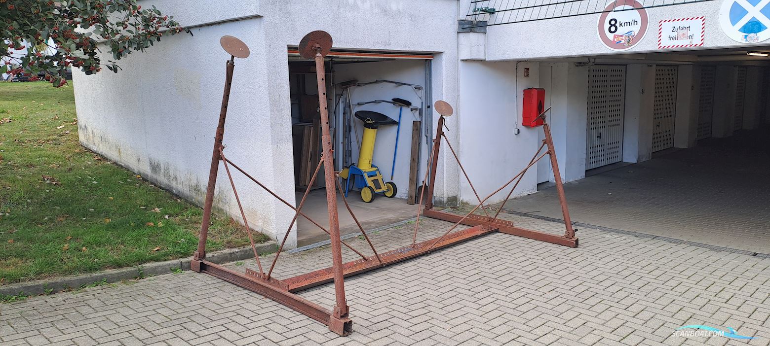 Cradel für Segelyacht