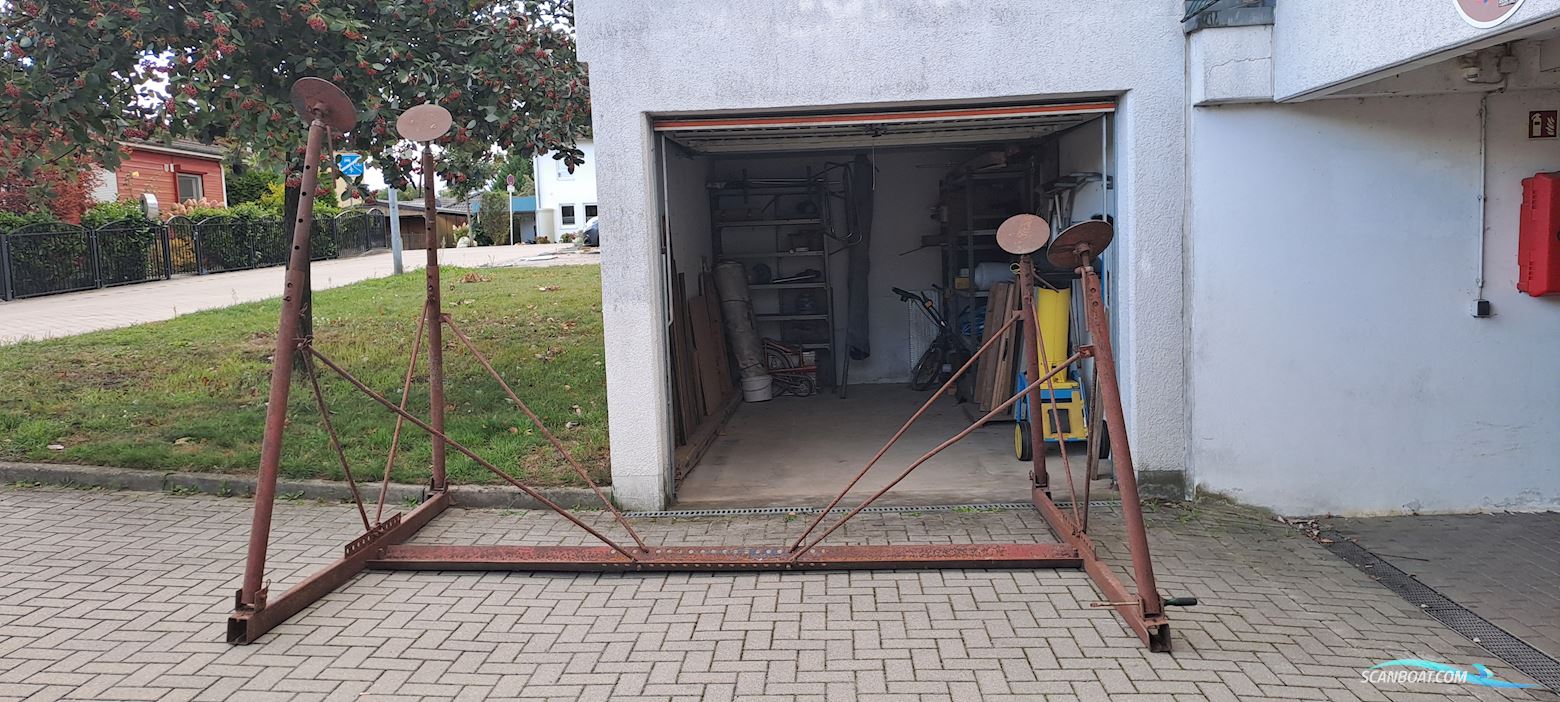 Cradel für Segelyacht