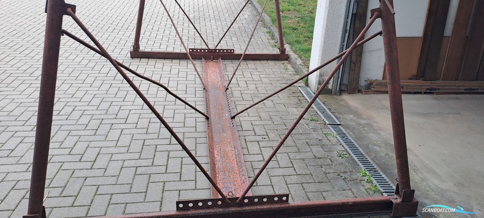 Cradel für Segelyacht