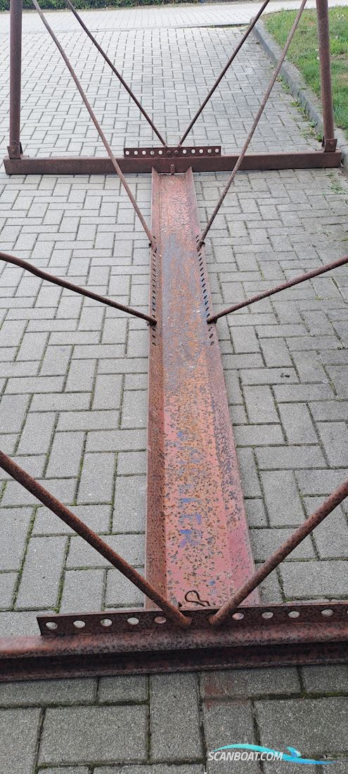 Cradel für Segelyacht
