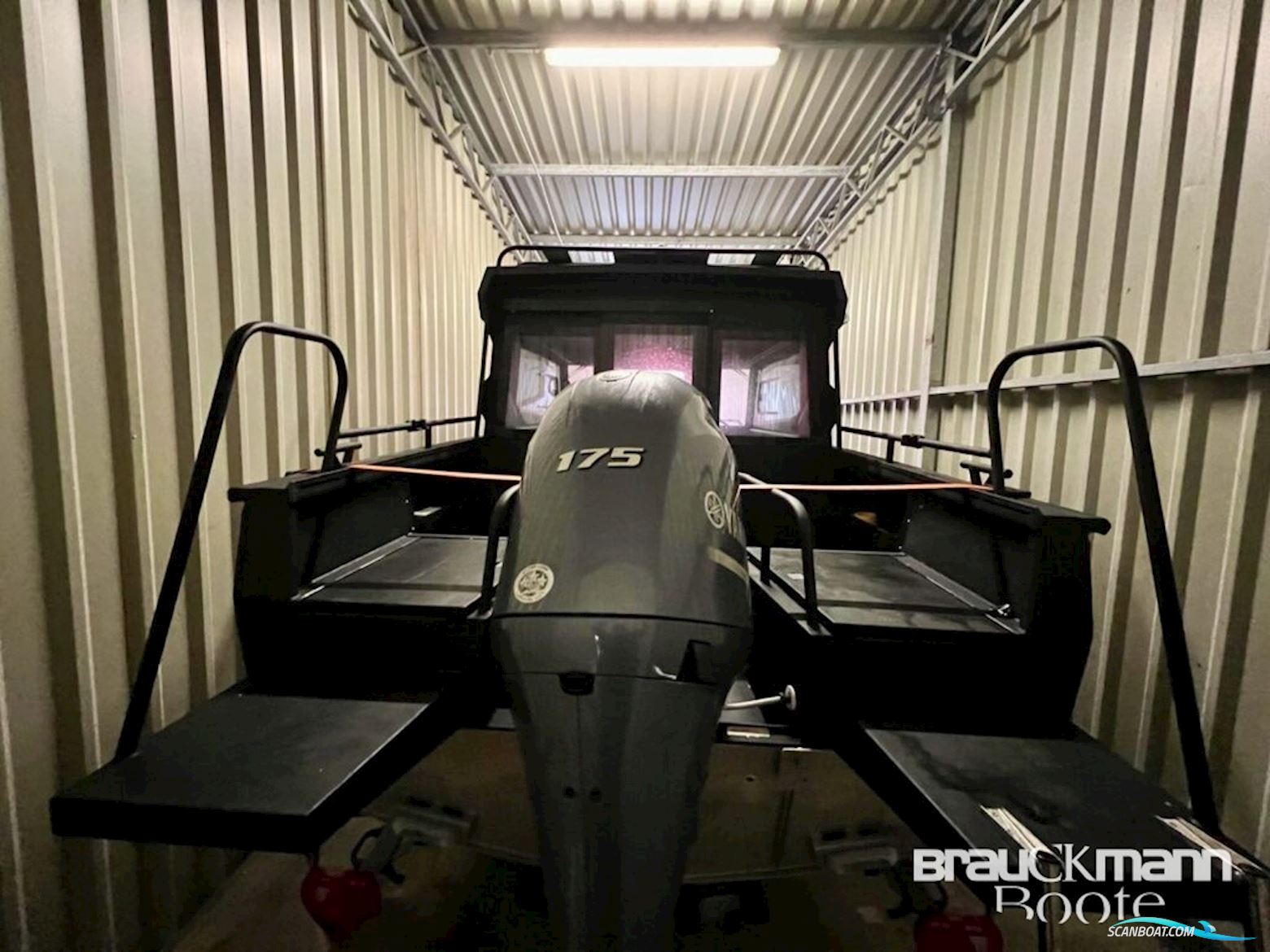 AB Inflatables 600 Cabin