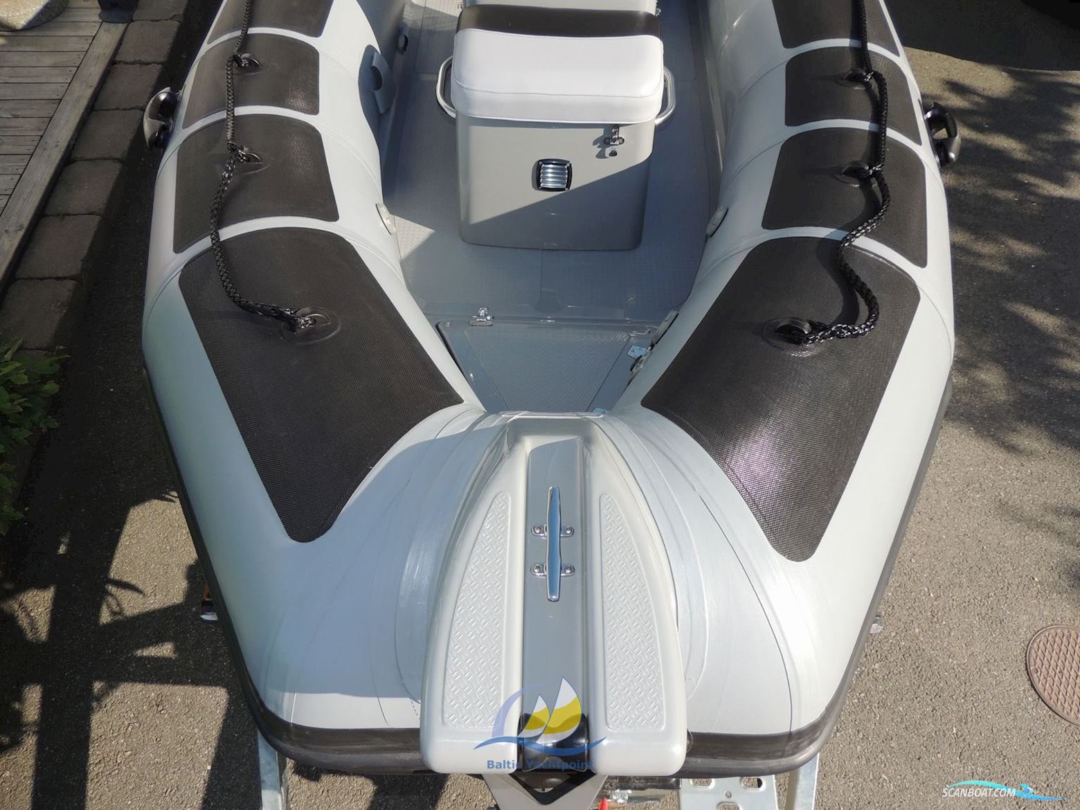 Adventure Boats Adventure Vesta 450