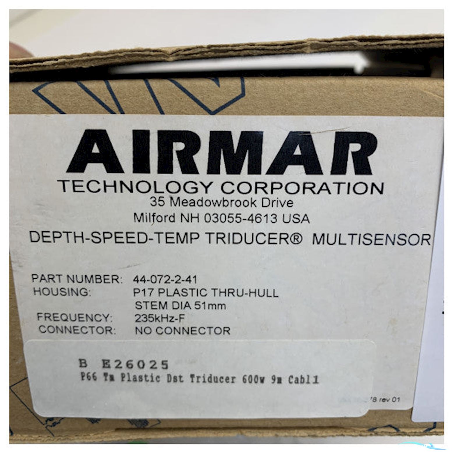 Airmar E26025 Dst800 Tru-Hull Smart Sensor