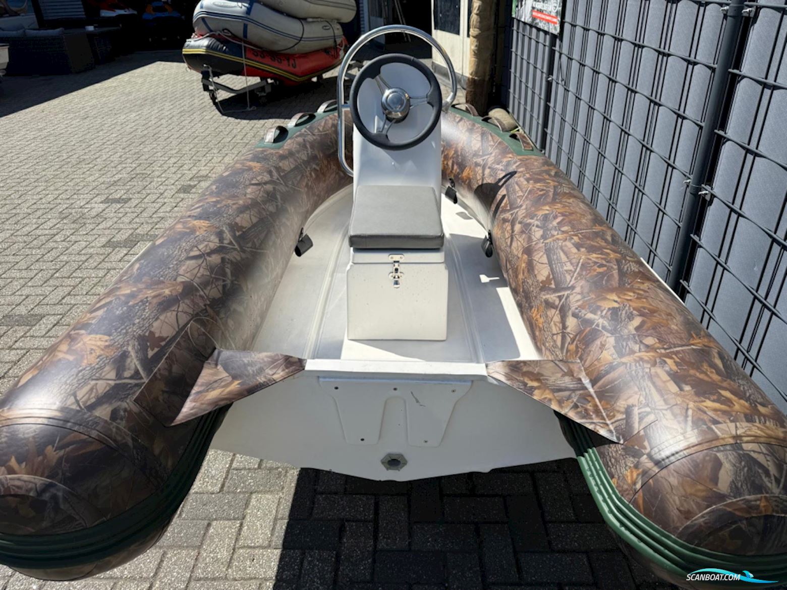 Belua Rib 300