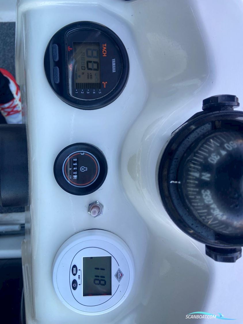 Bombard 490 Explorer