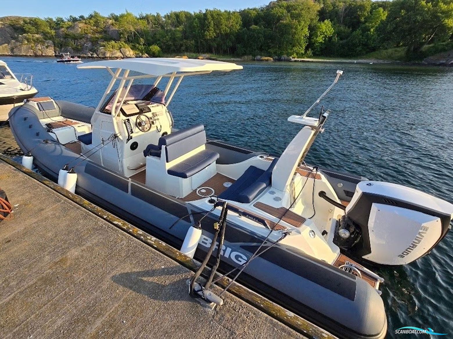 BRIG Eagle 8