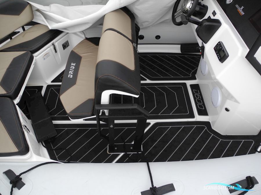 GRAND DRIVE 600 De Luxe